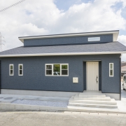 ソフト面では 宅建取引主任者 税理士 住宅ローンアドバイザー等の国家資格を 持った者も多数在籍していますので 土地探し 資金計画 税金 インテリアまでワンストップサービスでお客様の悩みを解決します 私たちのミッションは 建てた後も幸せが続く家づくり ソフト面では 宅建取引主任者 税理士 住宅ローンアドバイザー等の国家資格を 持った者も多数在籍していますので 土地探し 資金計画 税金 インテリアまでワンストップサービスでお客様の悩みを解決します 私たちのミッションは 建てた後も幸せが続く家づくり